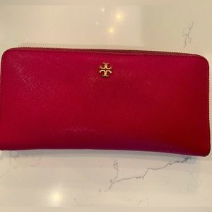 Tory Burch wallet!